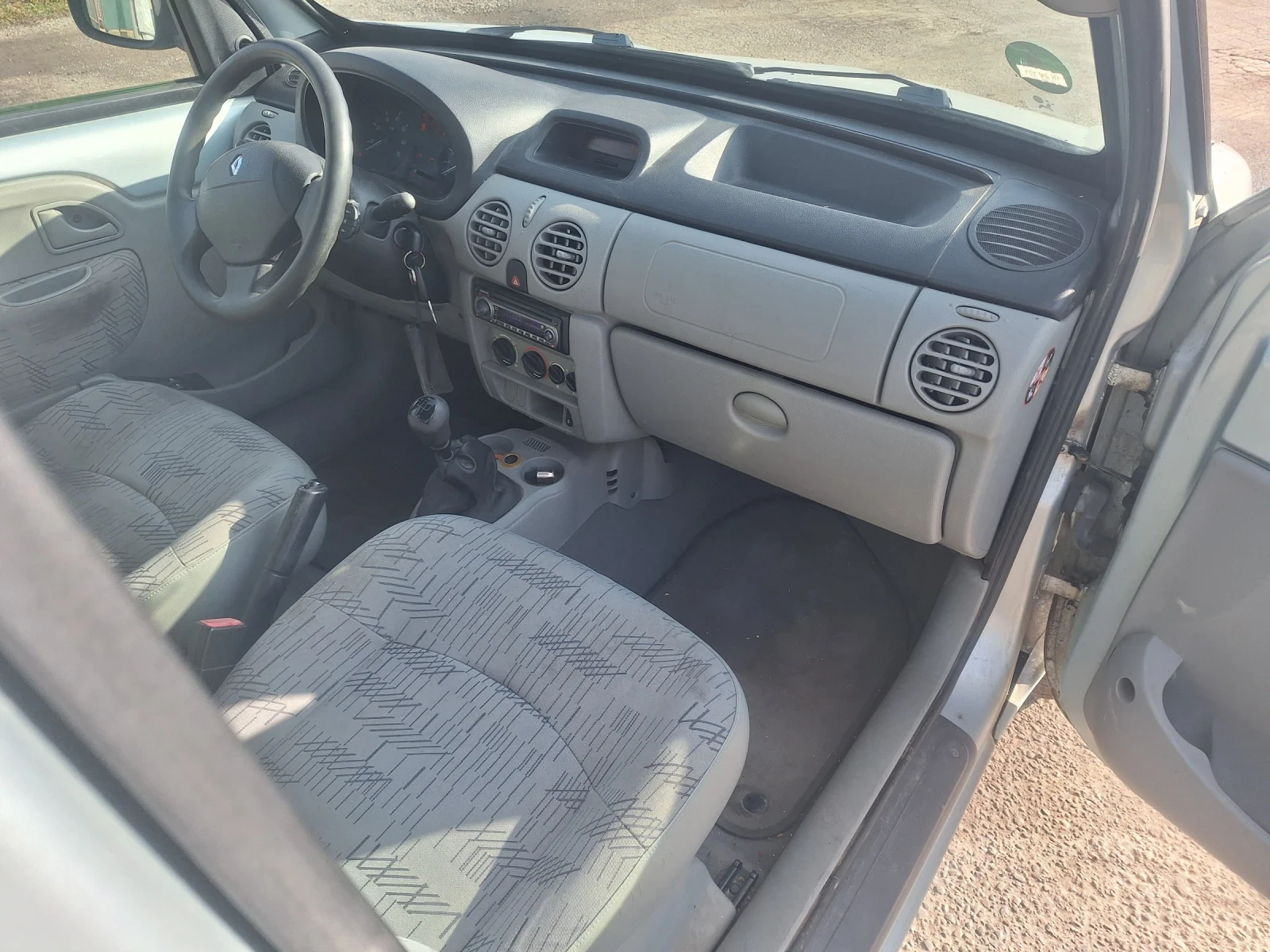 Renault Kangoo, снимка 7 - Автомобили и джипове - 55019484