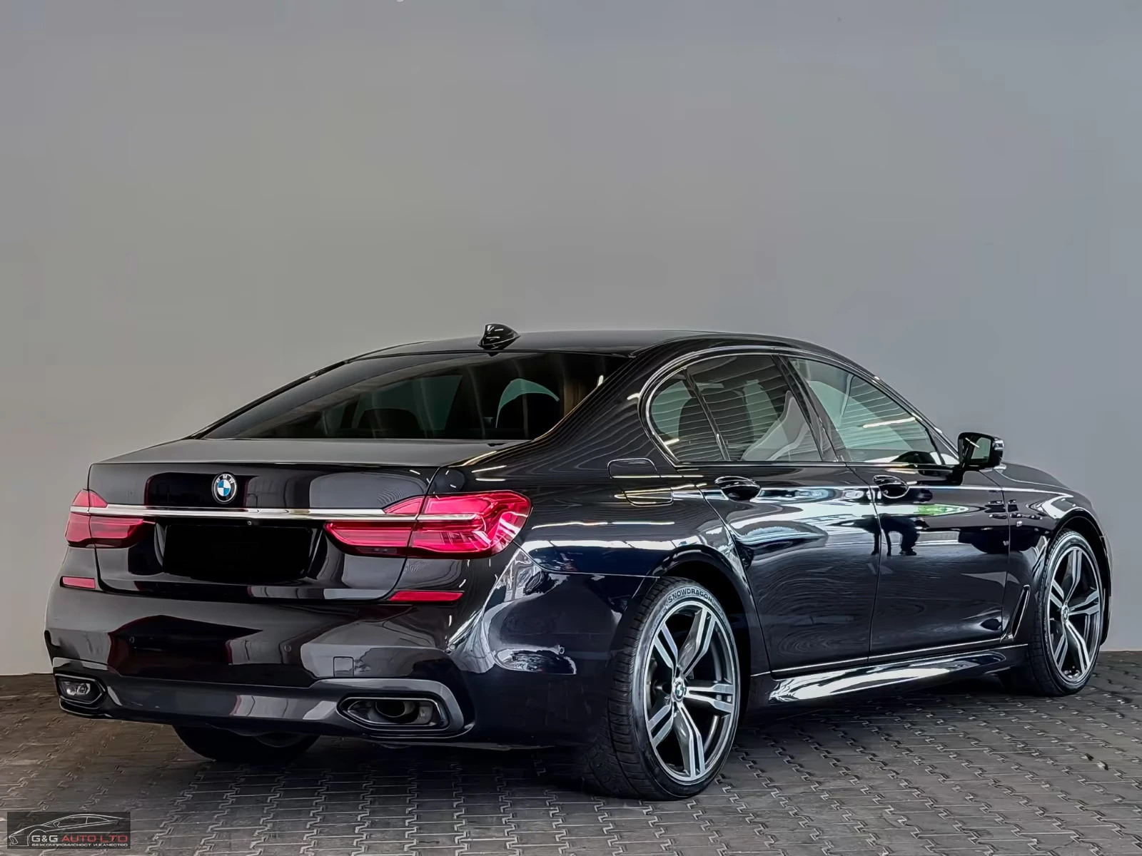 BMW 730 d/265HP/M-SPORT/4X4/SOFT/ОБДУХВАНЕ/276h, снимка 4 - Автомобили и джипове - 55052200