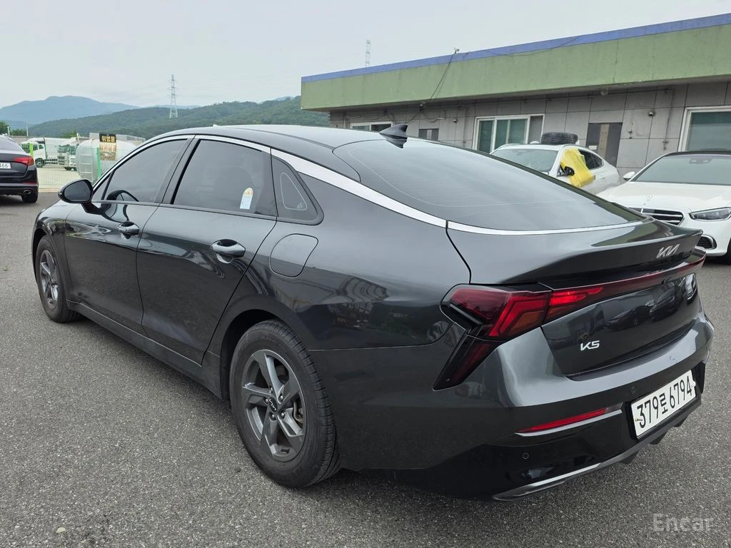 Kia K5 2.0* LPI* TRENDY* ПОДГРЕВ* КАМЕРА* LANE* ASSIST* , снимка 4 - Автомобили и джипове - 55562474