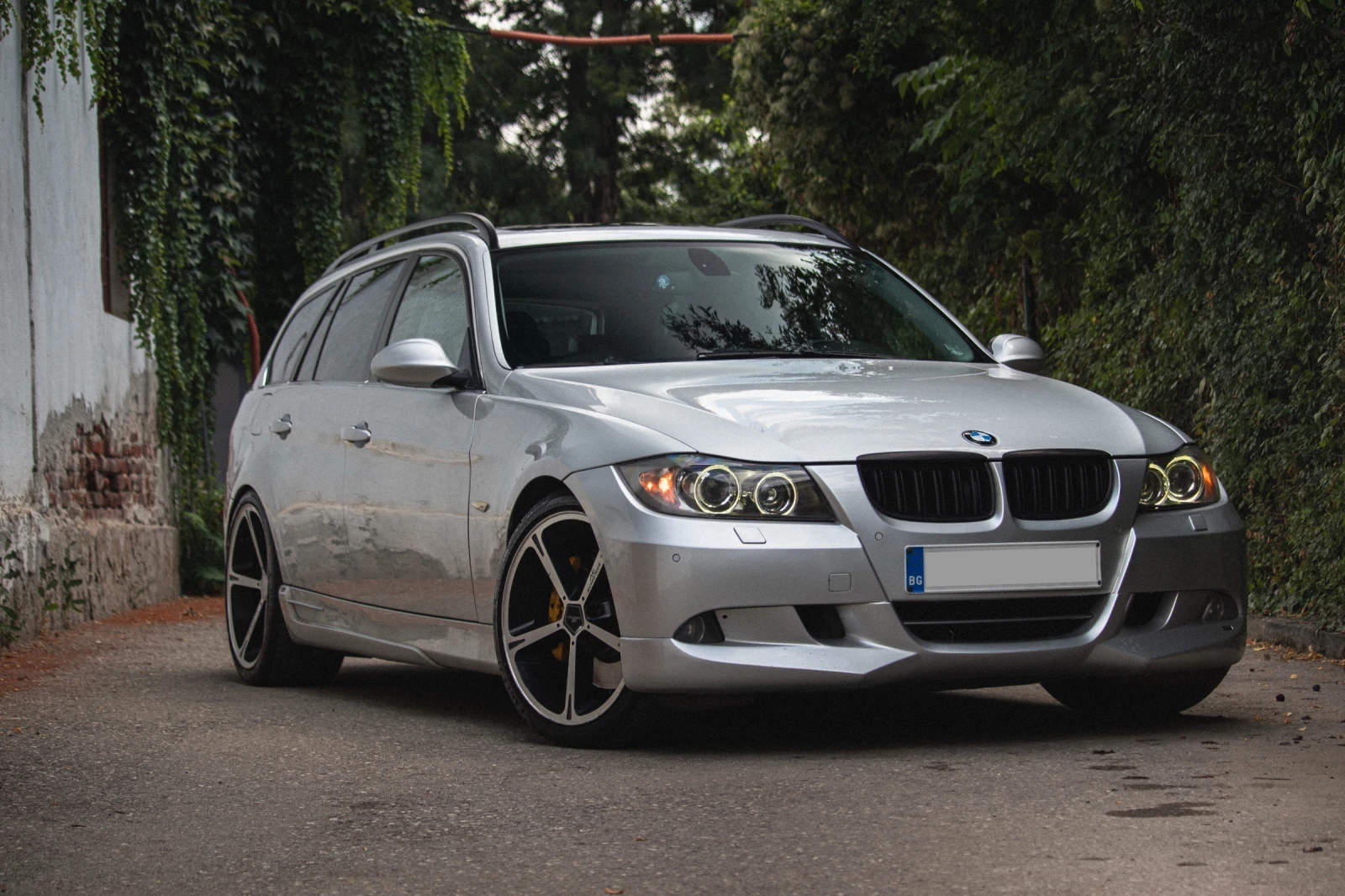 BMW 330
