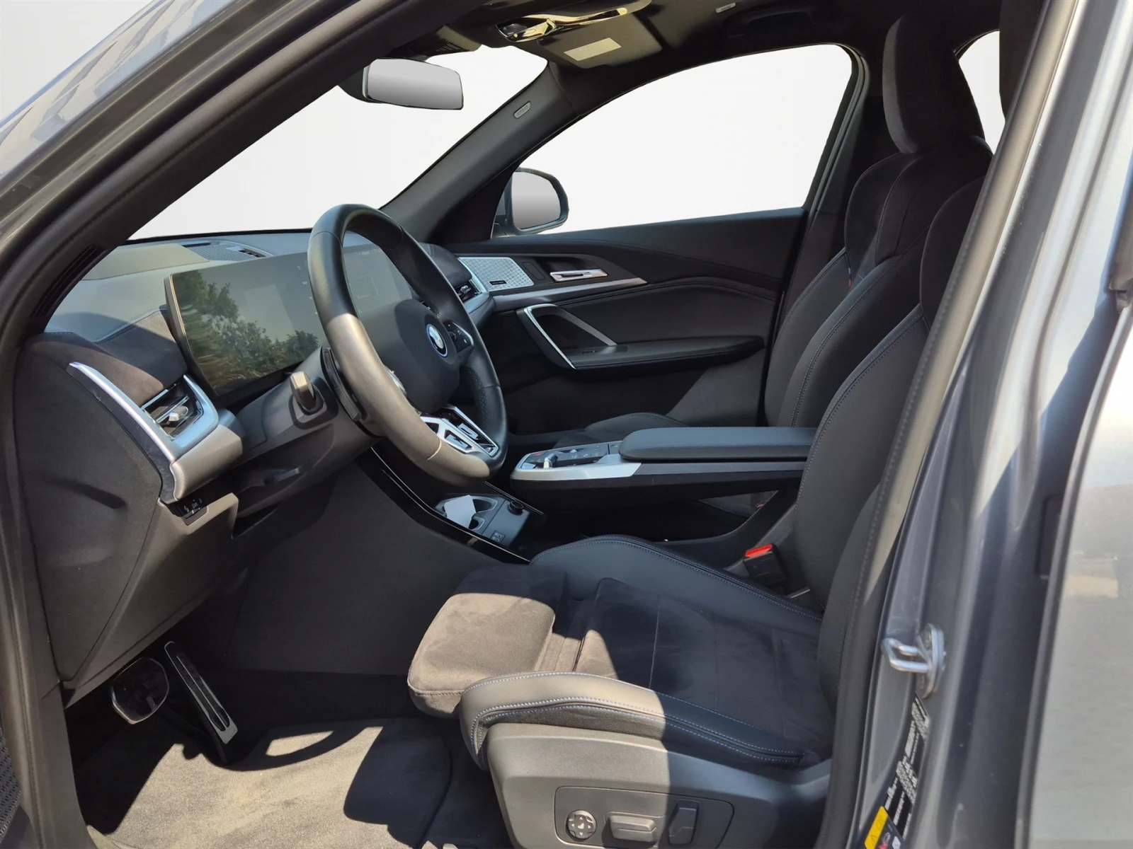 BMW iX2 xDrive30, снимка 5 - Автомобили и джипове - 55808607