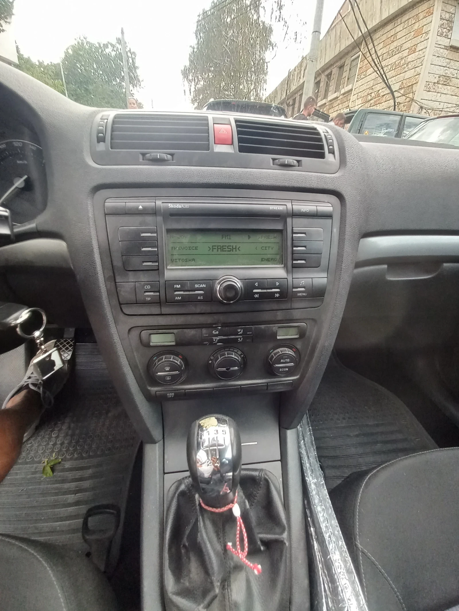 Skoda Octavia Elegance , снимка 11 - Автомобили и джипове - 55838478