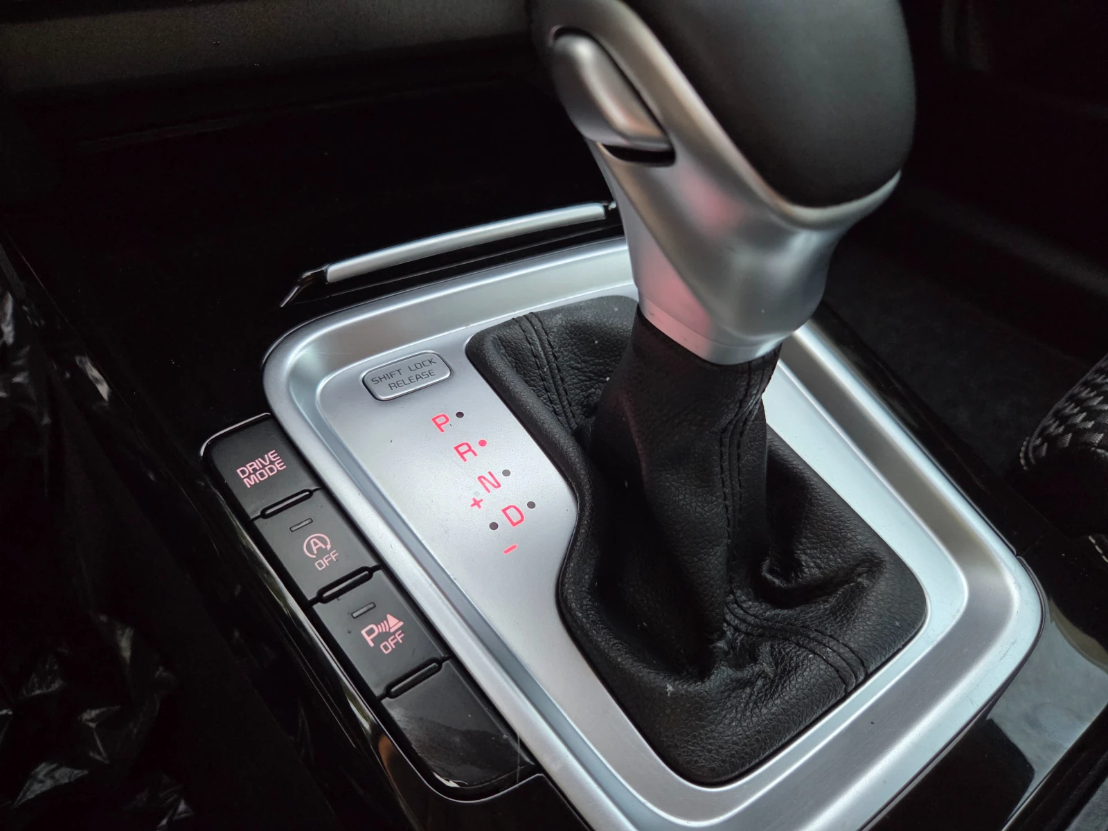 Kia XCeed 1.6 CRDI * * MILD-HYBRID* * COOCPIT* * , снимка 9 - Автомобили и джипове - 56074234
