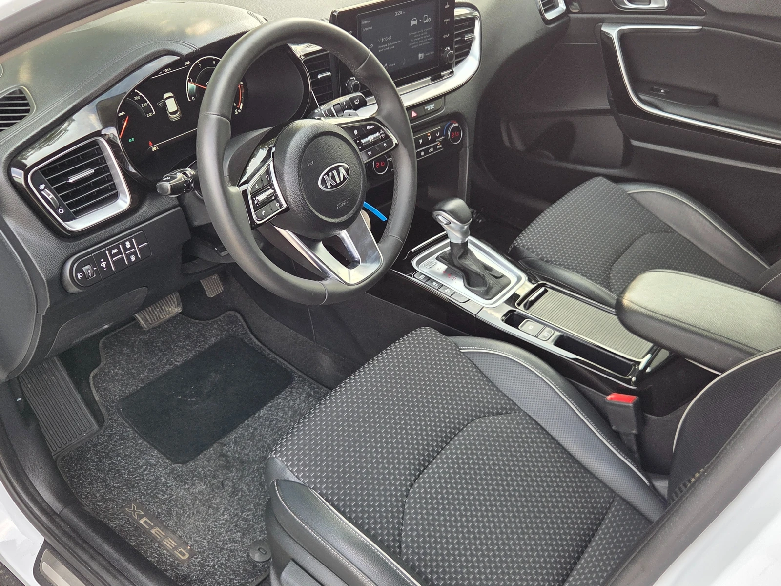 Kia XCeed 1.6 CRDI * * MILD-HYBRID* * COOCPIT* * , снимка 6 - Автомобили и джипове - 56074234