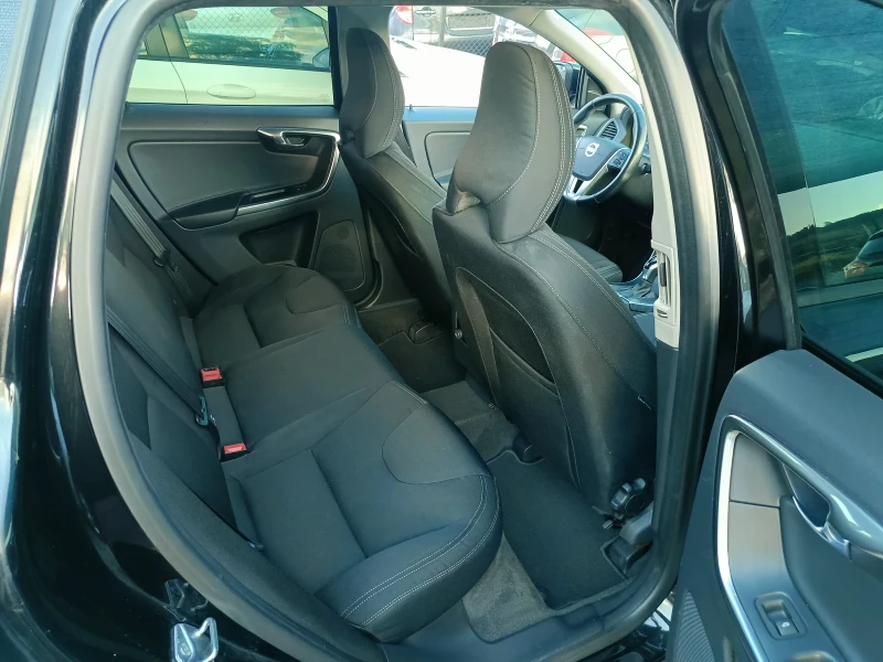 Volvo XC60 2.0D/136ks, снимка 11 - Автомобили и джипове - 51692989