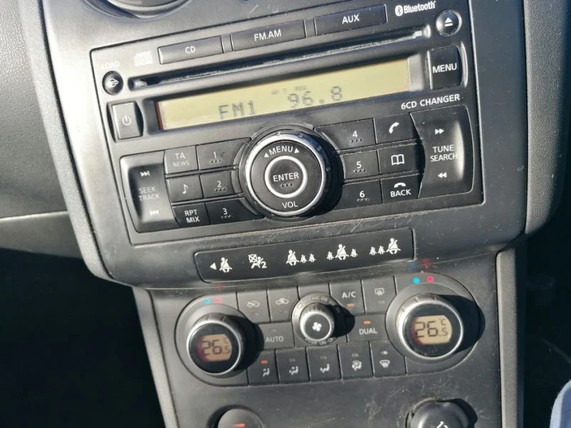 Nissan Qashqai 1.5DCI , снимка 14 - Автомобили и джипове - 52886422