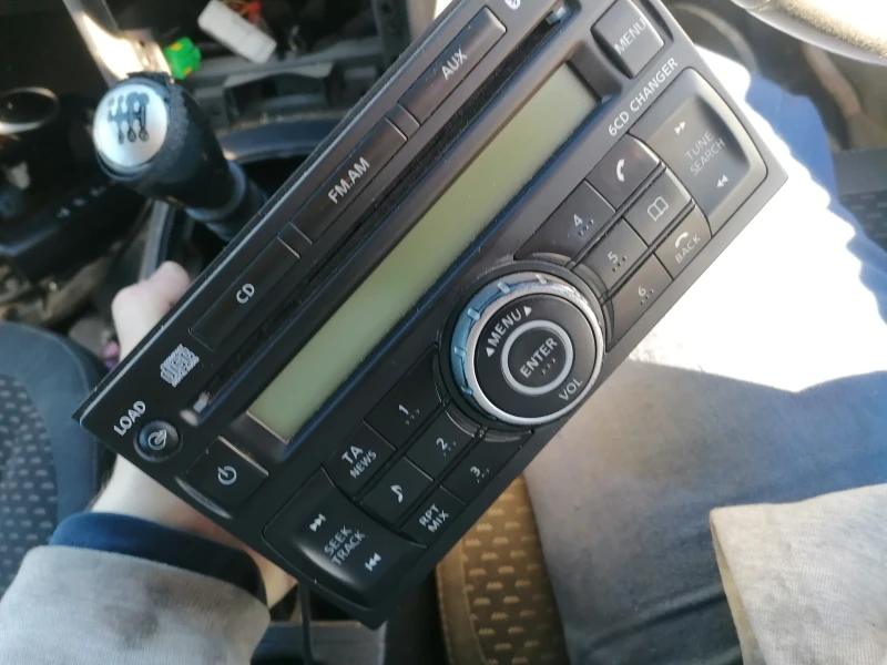 Nissan Qashqai 1.5DCI , снимка 16 - Автомобили и джипове - 52886422