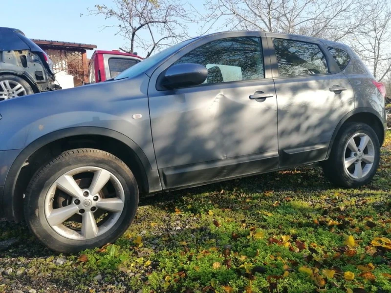 Nissan Qashqai 1.5DCI , снимка 5 - Автомобили и джипове - 52886422