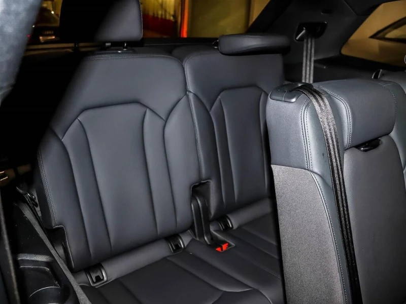 Audi Q7 * Komfort 55 TFSI quattro * CARFAX * БЕЗ ПЪРВОНАЧА, снимка 15 - Автомобили и джипове - 52923926