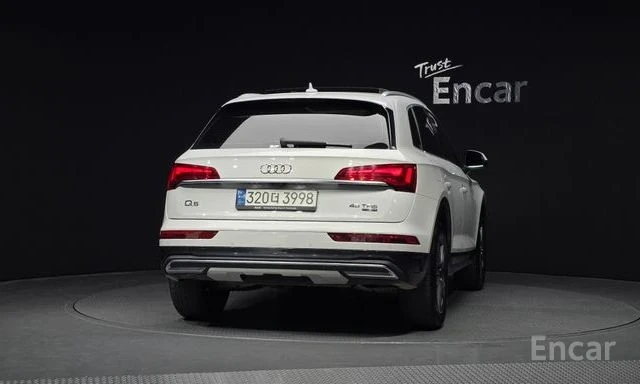 Audi Q5 45 TFSI quattro | ПАНОРАМА | ЗАДНА КАМЕРА | , снимка 4 - Автомобили и джипове - 54859802