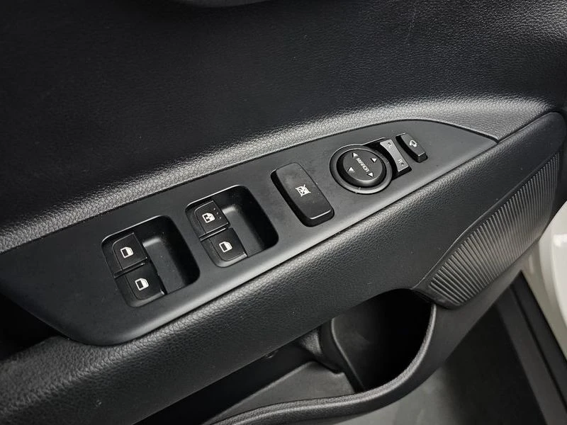 Kia Stonic 1.4| 100к.с., снимка 17 - Автомобили и джипове - 55940887