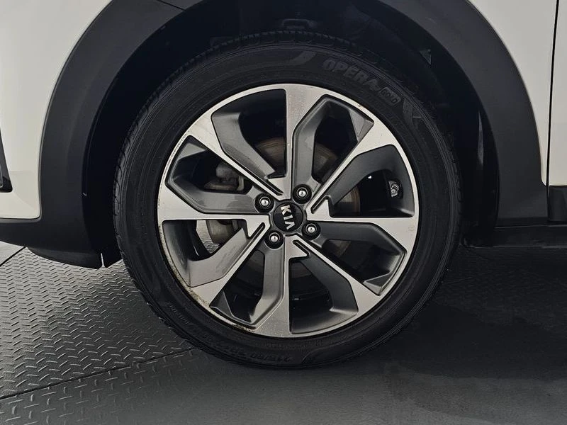 Kia Stonic 1.4| 100к.с., снимка 4 - Автомобили и джипове - 55940887