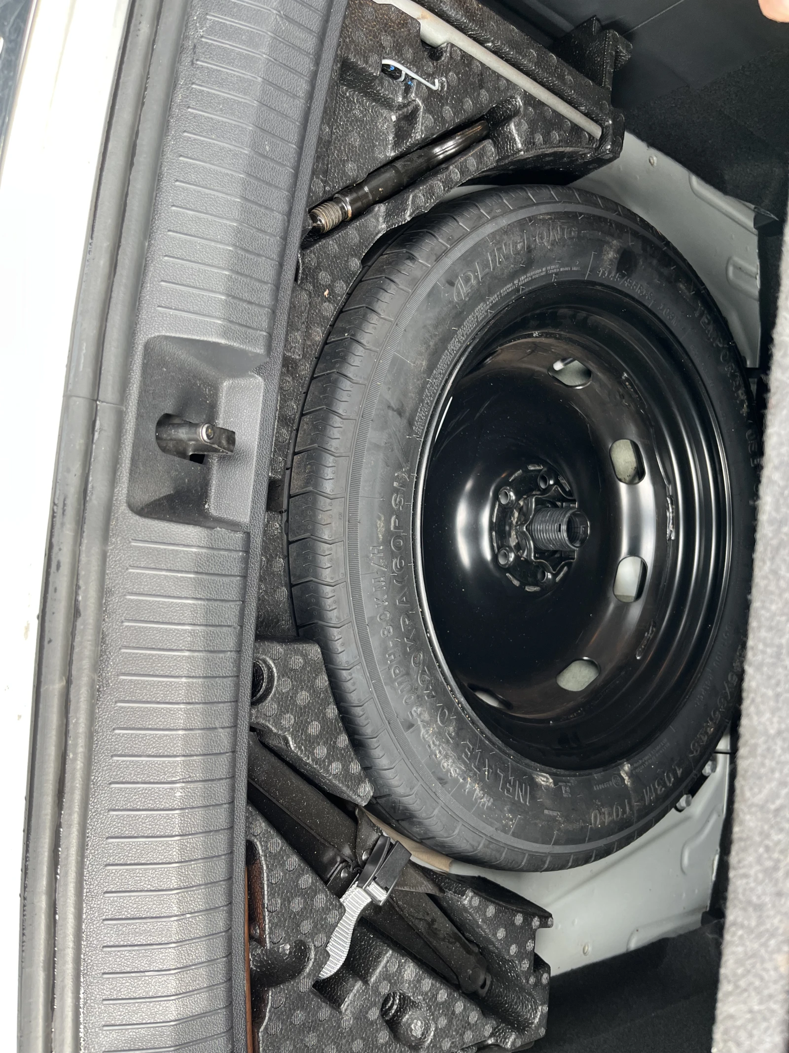 VW Tiguan R-LINE/TSI/4Motion, снимка 17 - Автомобили и джипове - 40632073