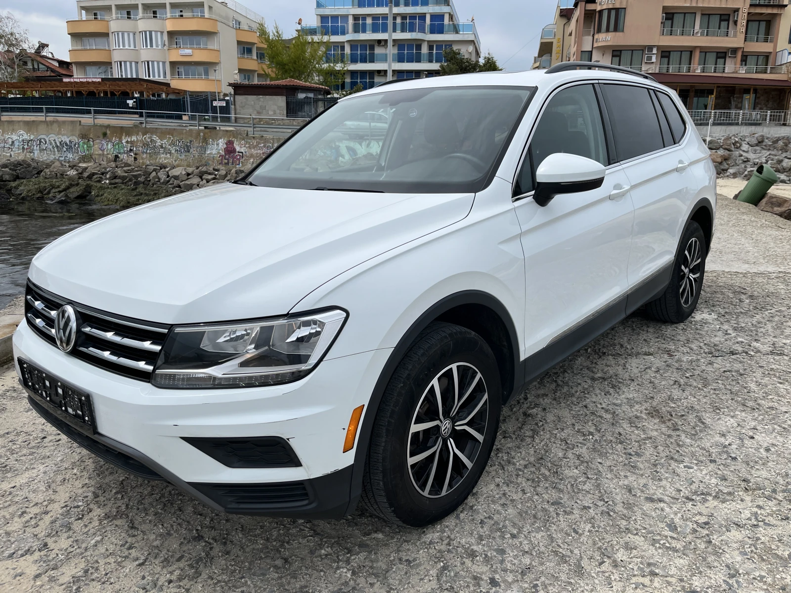 VW Tiguan R-LINE/TSI/4Motion, снимка 3 - Автомобили и джипове - 40632073