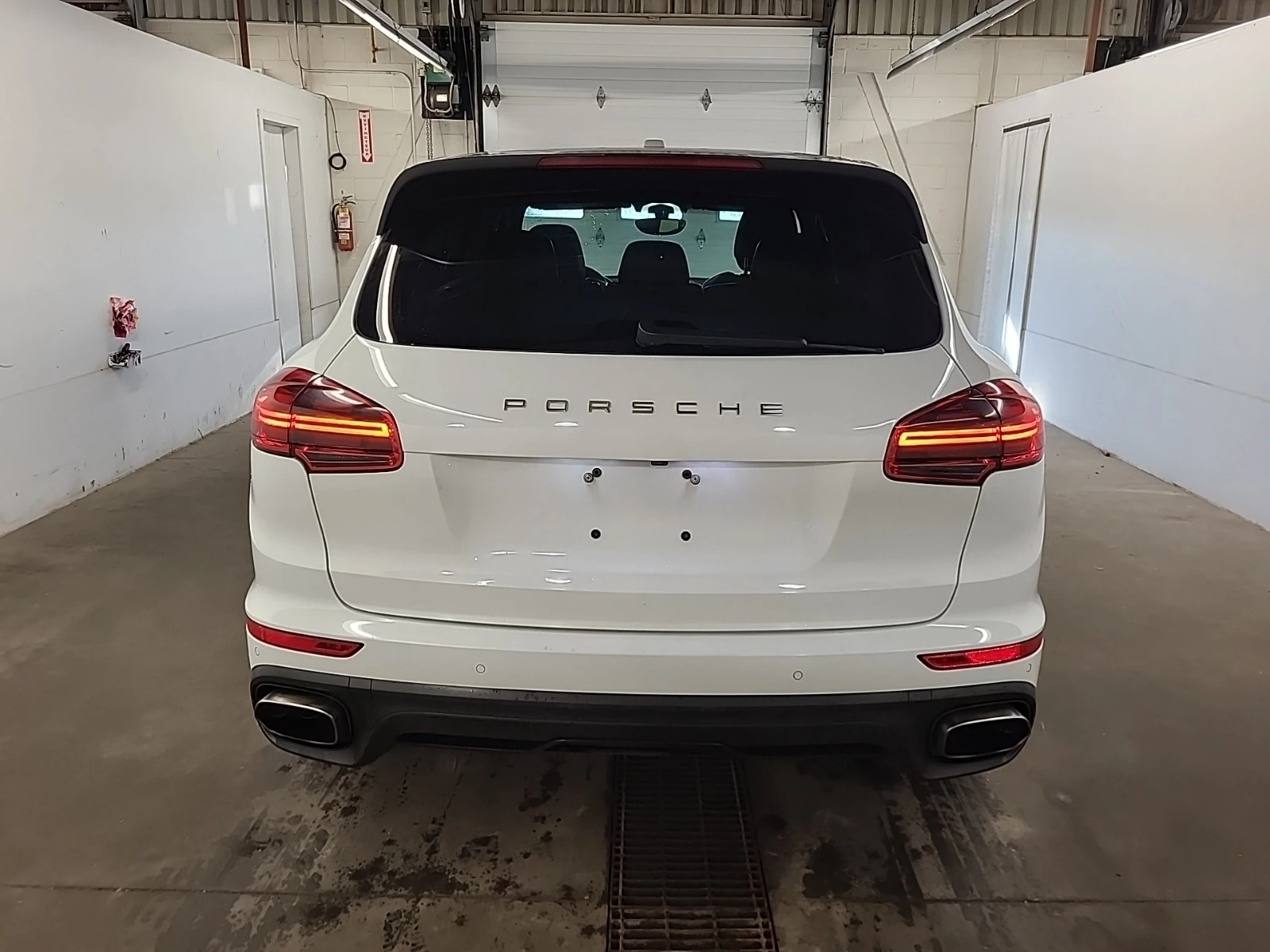 Porsche Cayenne * CARFAX* АВТОФИНАНСИРАНЕ*  - изображение 5
