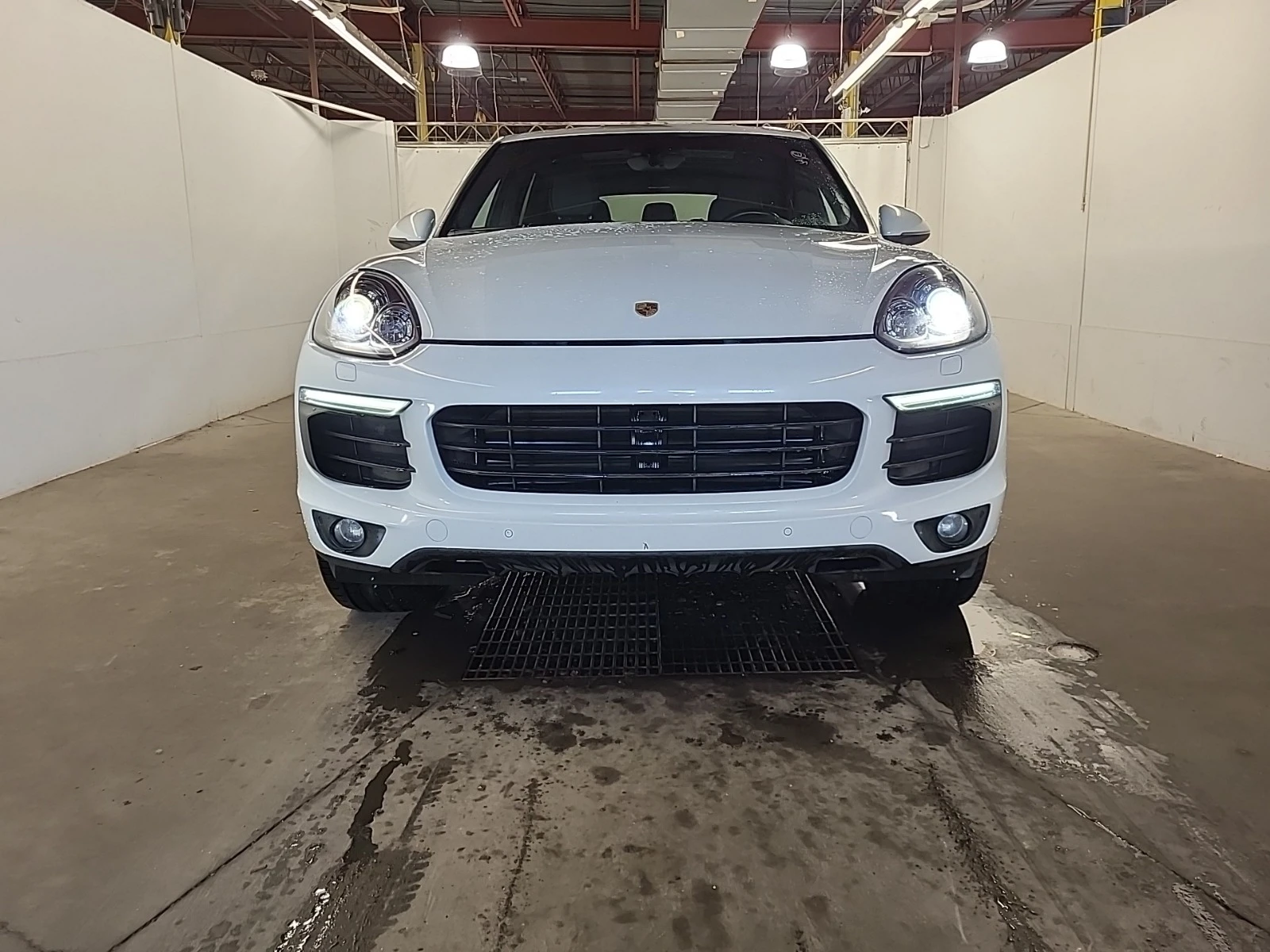 Porsche Cayenne * CARFAX* АВТОФИНАНСИРАНЕ*  - изображение 2