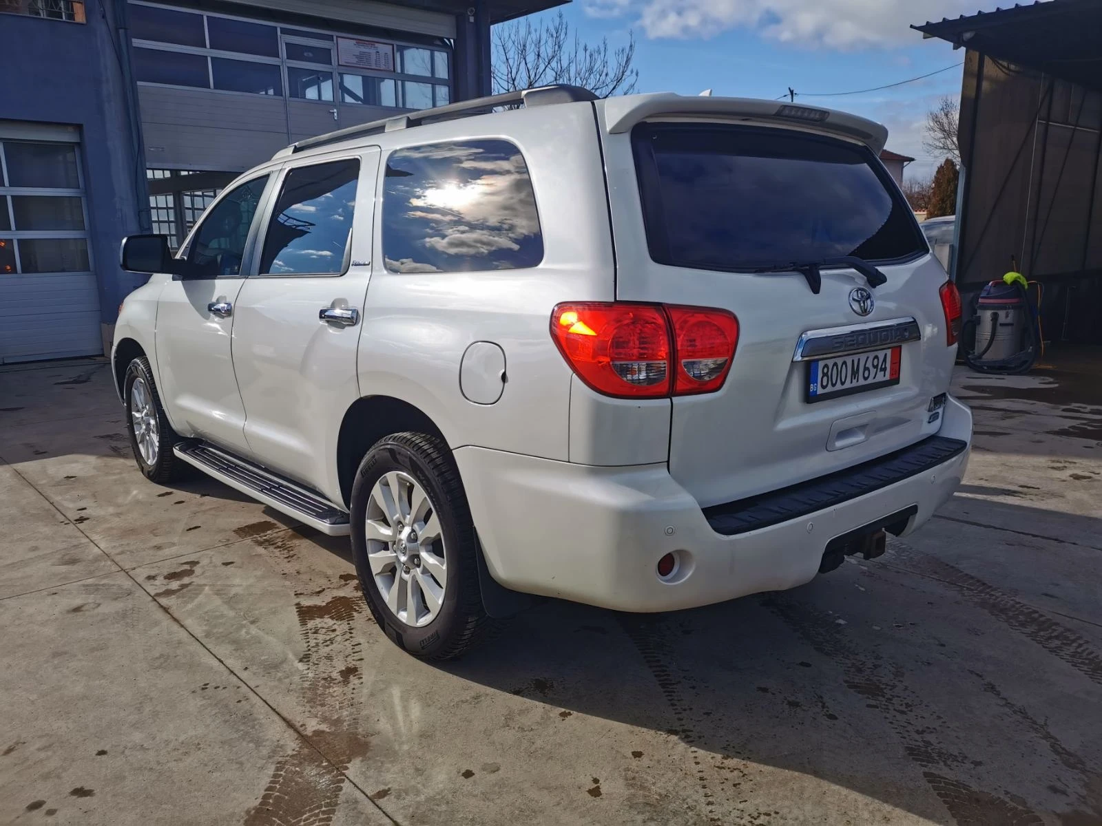 Toyota Sequoia PLATINUM - изображение 3