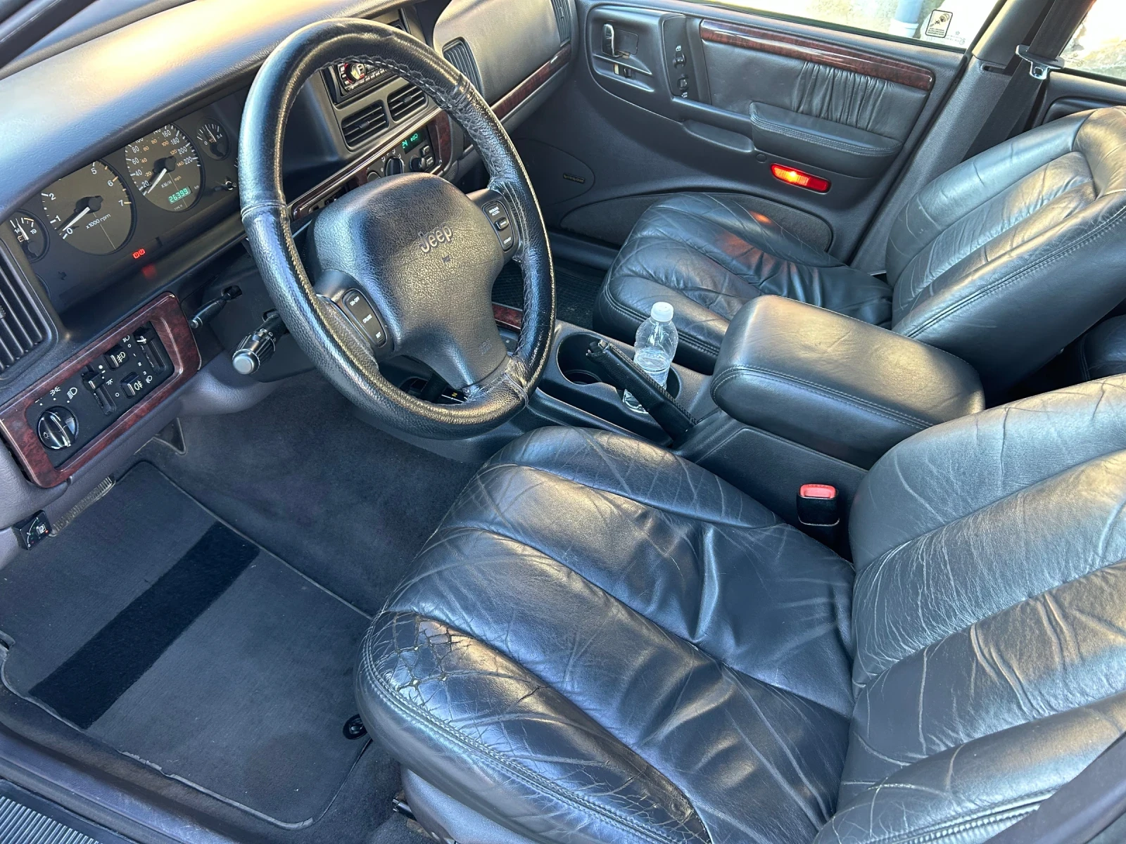 Jeep Grand cherokee 5.9 V8, снимка 11 - Автомобили и джипове - 53752719