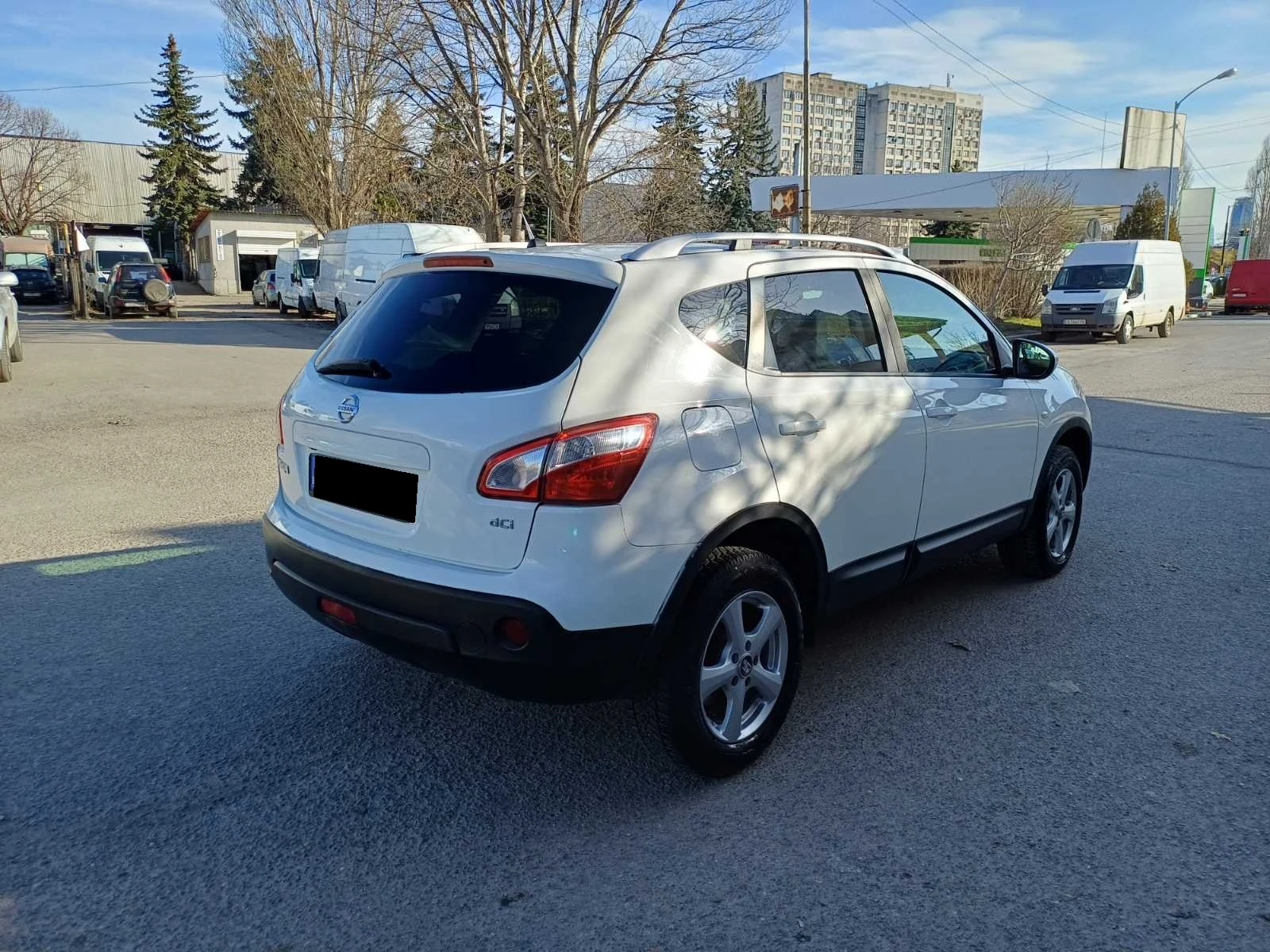 Nissan Qashqai 1.5 dCi Facelift, снимка 7 - Автомобили и джипове - 53824060