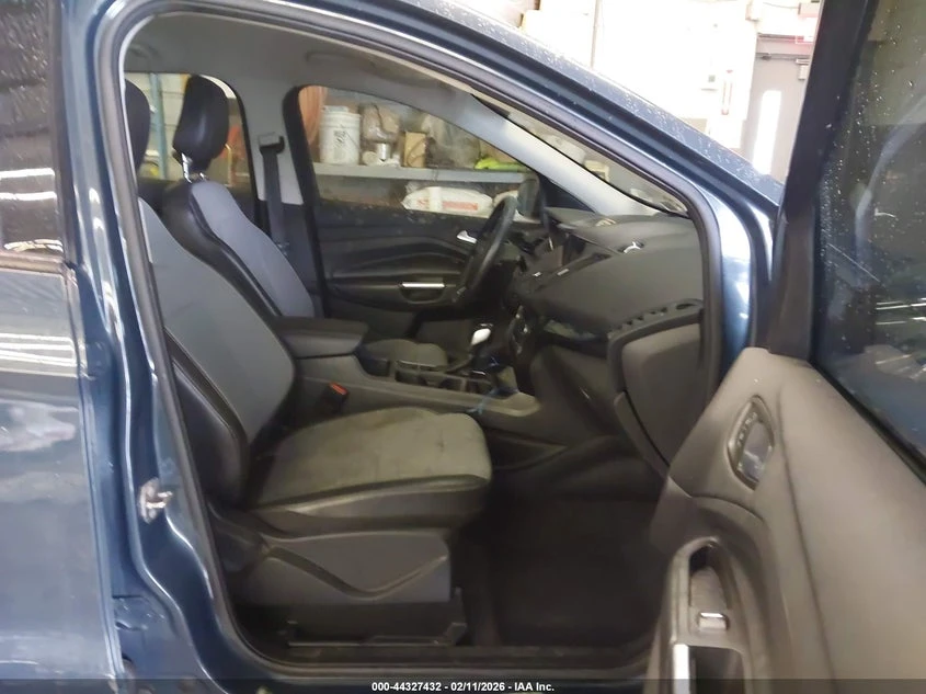 Ford Escape 1.5l Se, снимка 5 - Автомобили и джипове - 54309264