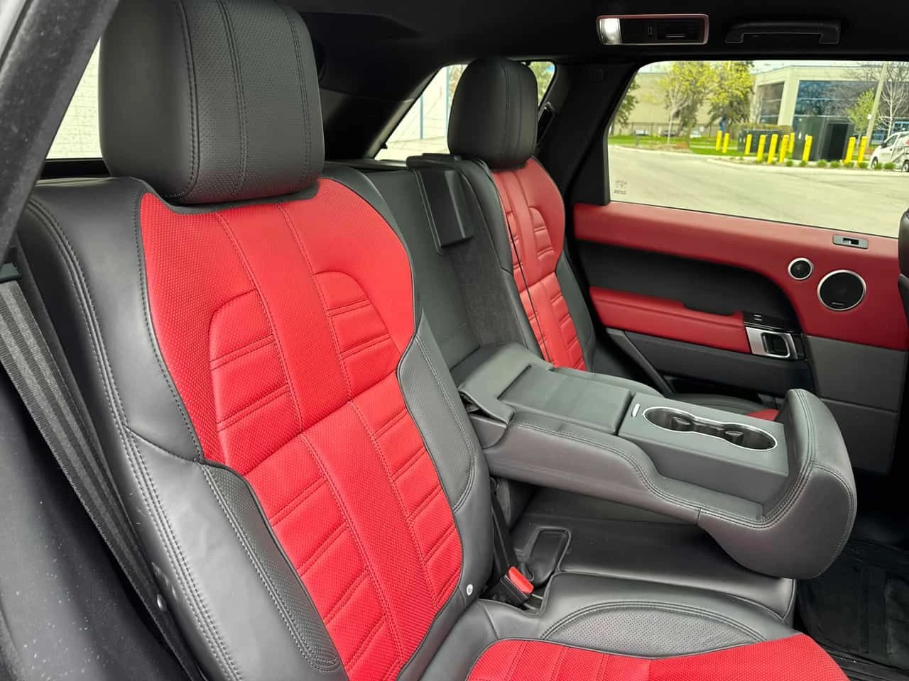 Land Rover Range Rover Sport * HSE Dynamic * MERIDIAN* ОБДУХВАНЕ* PANO, снимка 12 - Автомобили и джипове - 54380040
