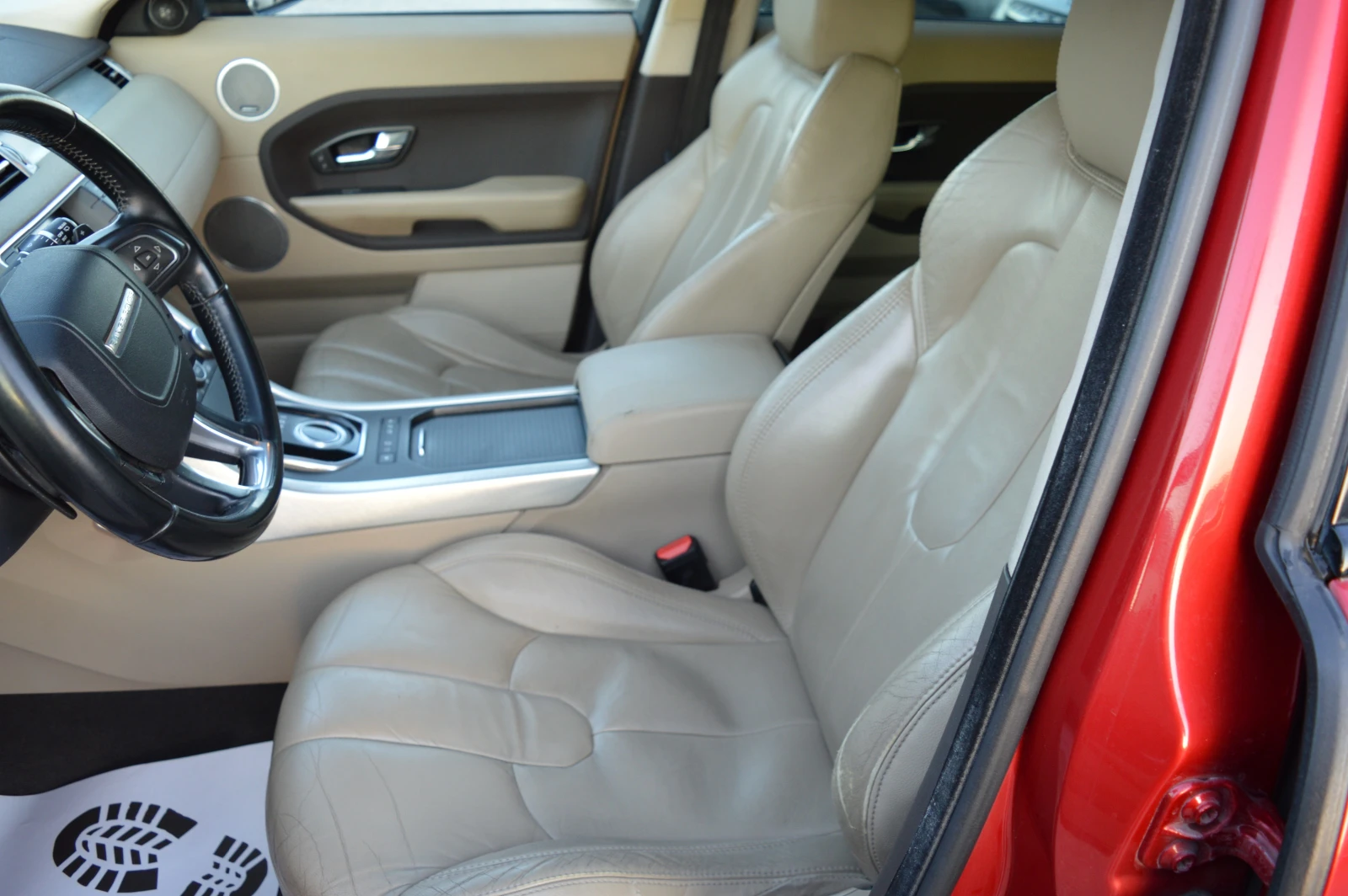 Land Rover Evoque 2.2d-4x4-FULL EKSTRI, снимка 10 - Автомобили и джипове - 54444078