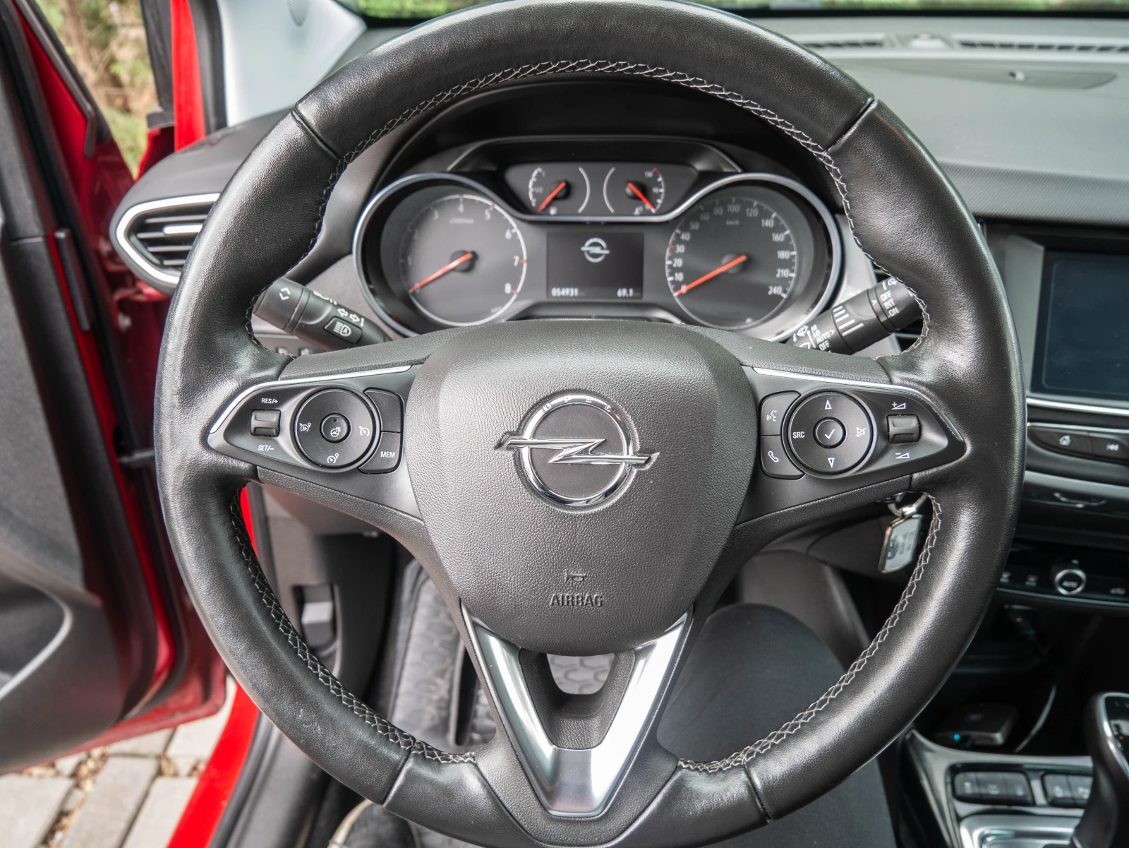 Opel Crossland X 1.2 Turbo АВТОМАТИК | 2г. ГАРАНЦИЯ | , снимка 10 - Автомобили и джипове - 54720400
