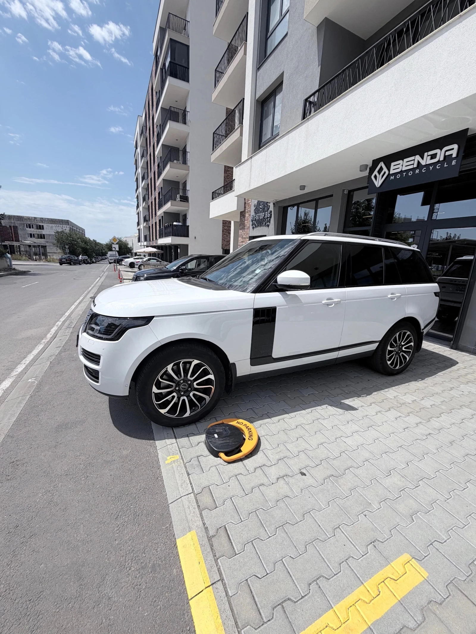 Land Rover Range rover Отличен , снимка 3 - Автомобили и джипове - 55435174