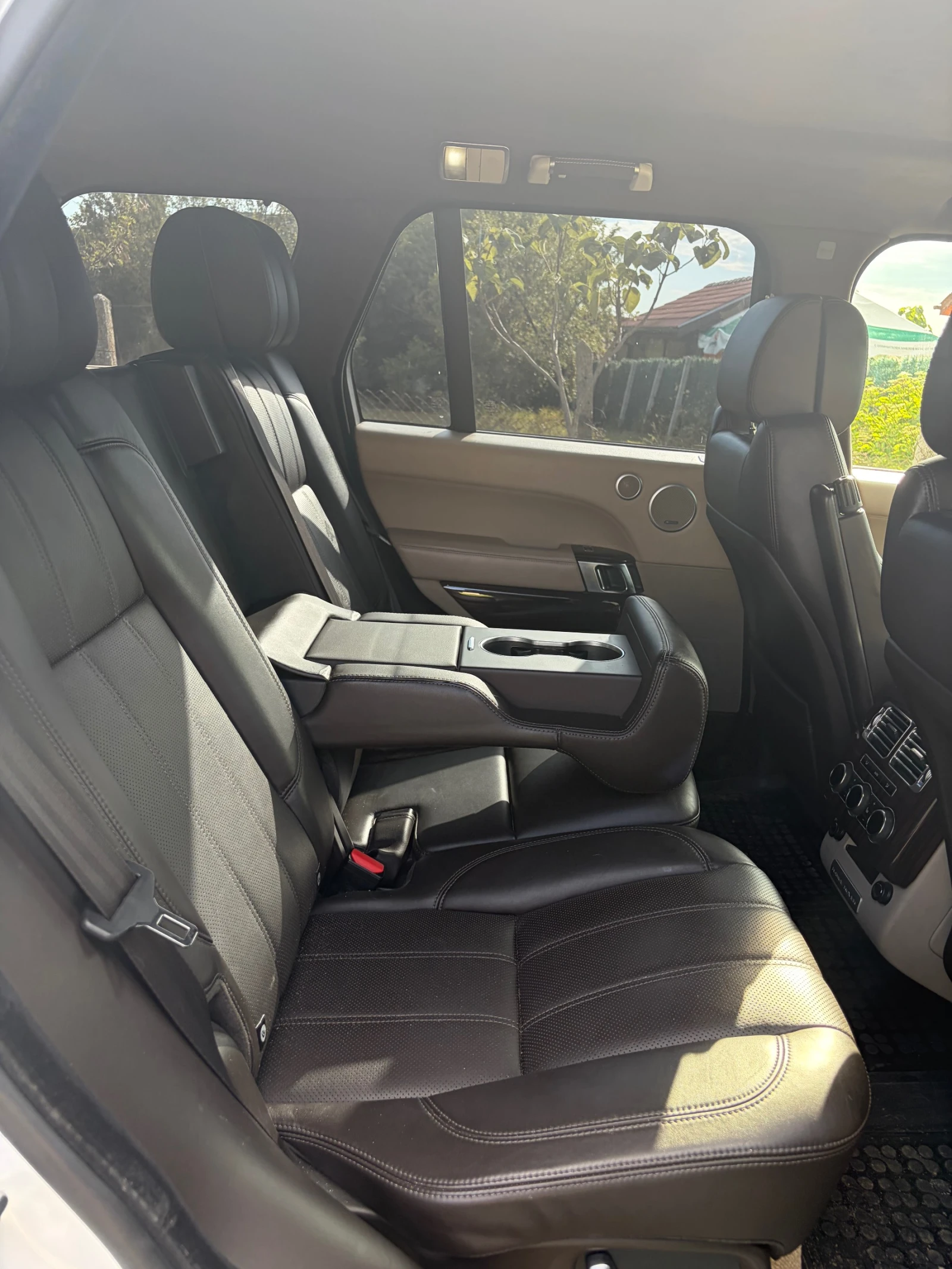 Land Rover Range rover Отличен , снимка 12 - Автомобили и джипове - 55435174