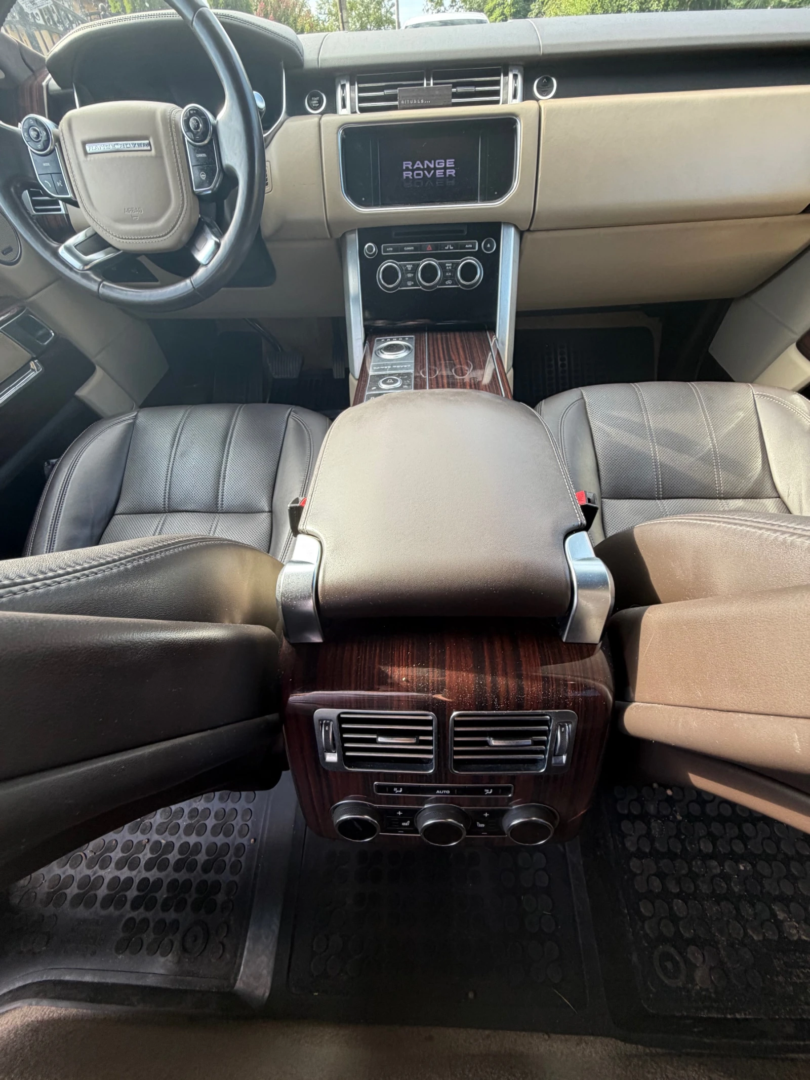 Land Rover Range rover Отличен , снимка 10 - Автомобили и джипове - 55435174