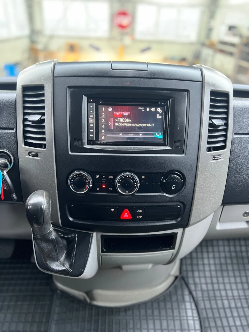 Mercedes-Benz Sprinter 516 / Б-категория / Дв.гума / 256 000км / AC, снимка 17 - Бусове и автобуси - 52559468