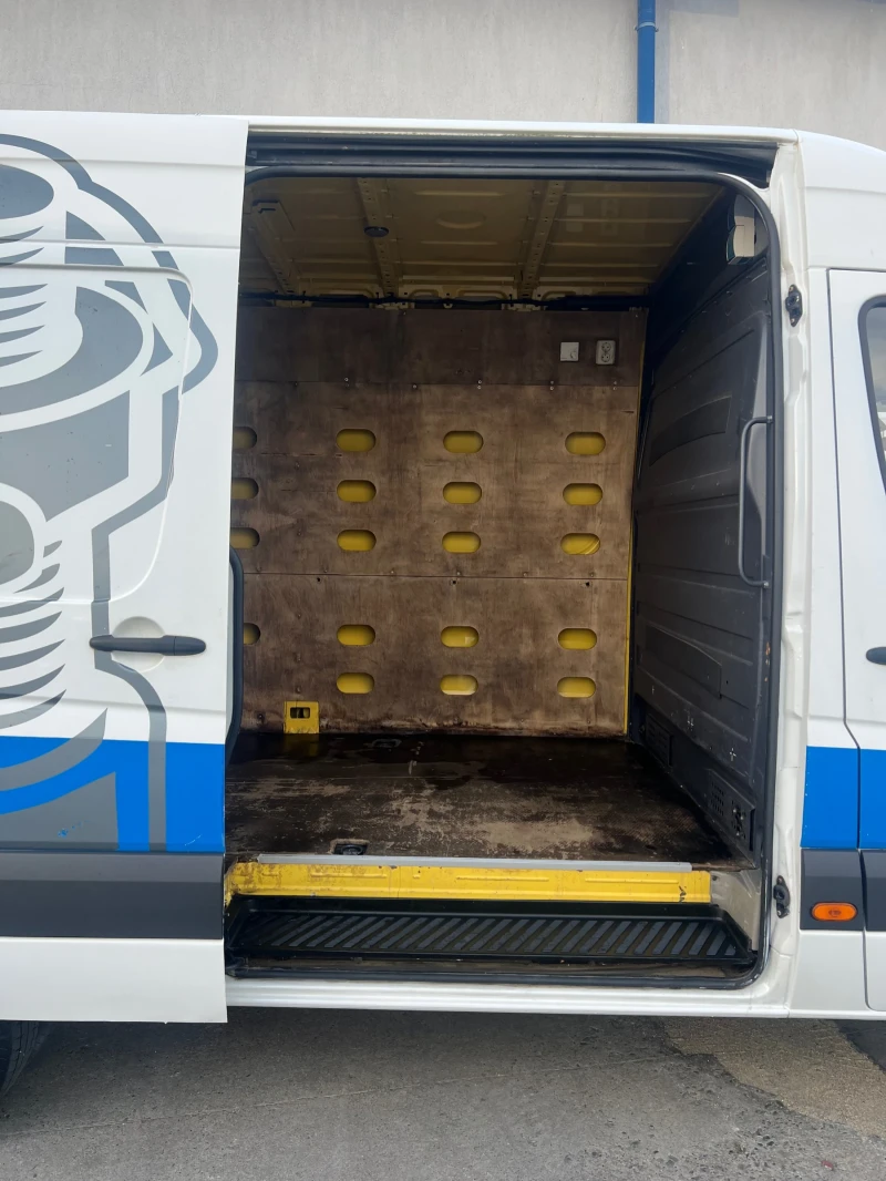 Mercedes-Benz Sprinter 516 / Б-категория / Дв.гума / 256 000км / AC, снимка 10 - Бусове и автобуси - 52559468