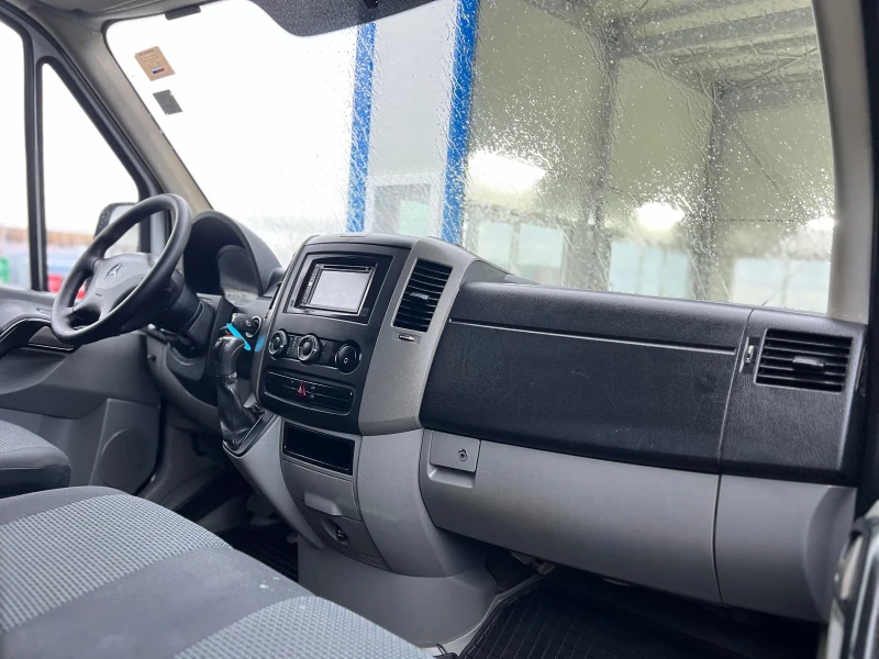 Mercedes-Benz Sprinter 516 / Б-категория / Дв.гума / 256 000км / AC, снимка 15 - Бусове и автобуси - 52559468