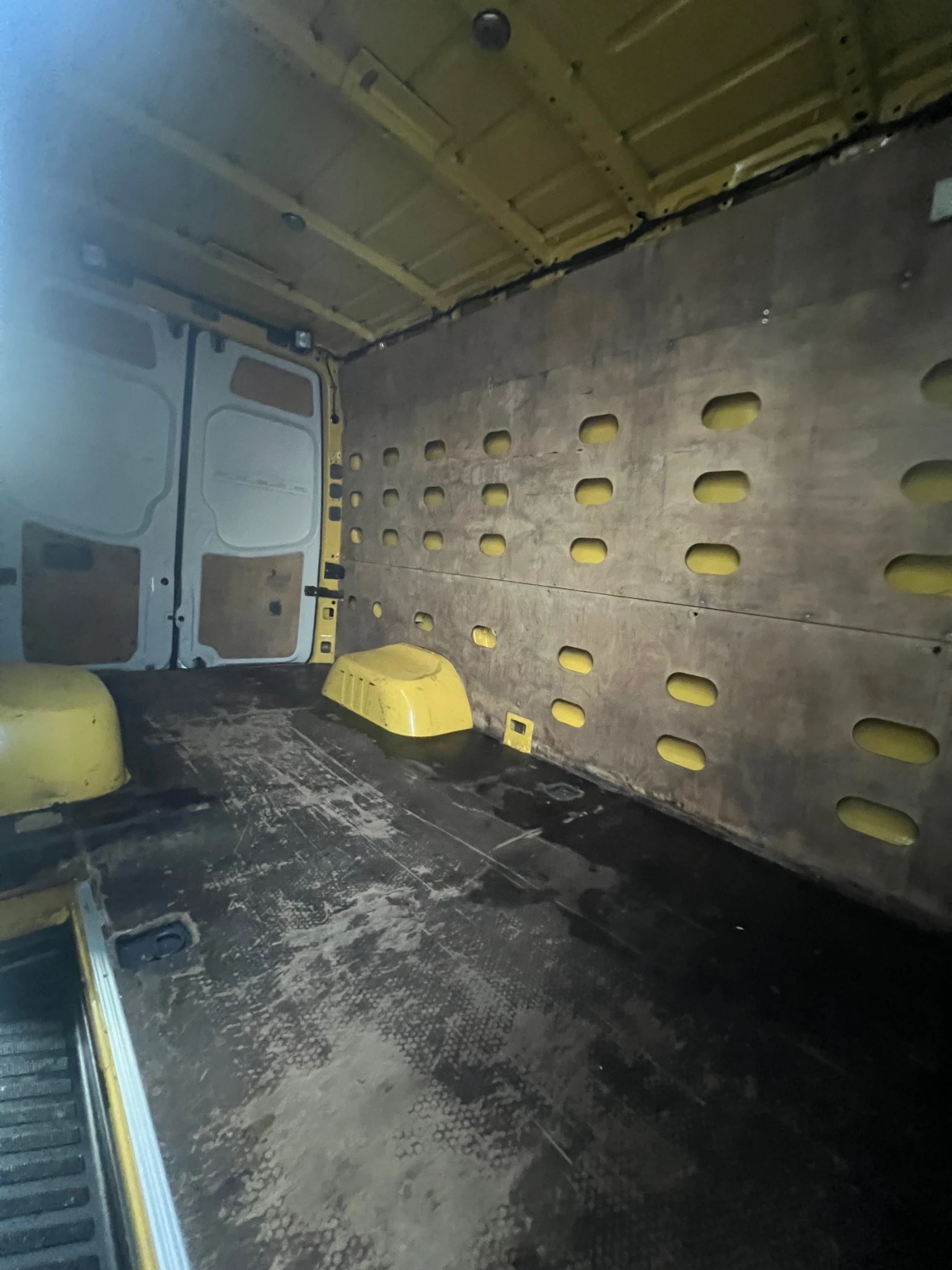 Mercedes-Benz Sprinter 516 / - / . / 256 000 / AC | Mobile.bg   11