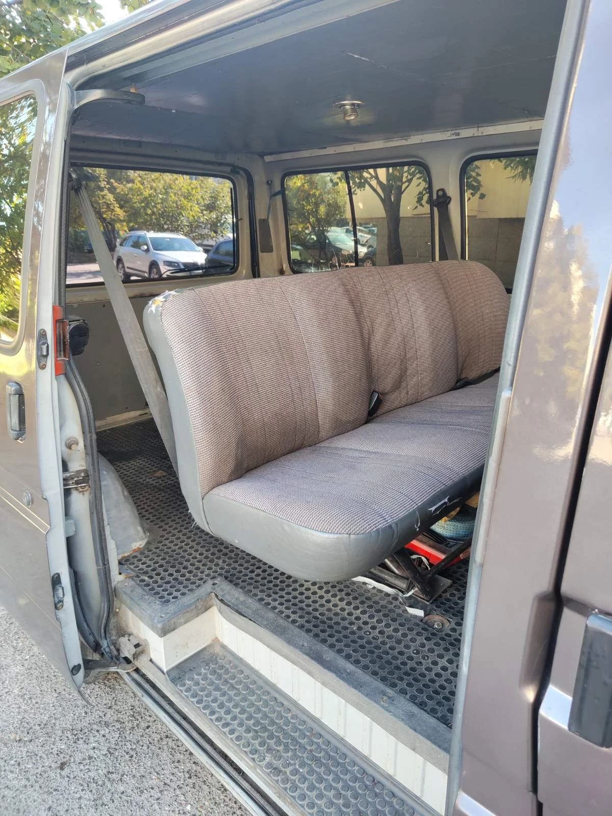 Ford Transit 2.0, снимка 10 - Бусове и автобуси - 56728595