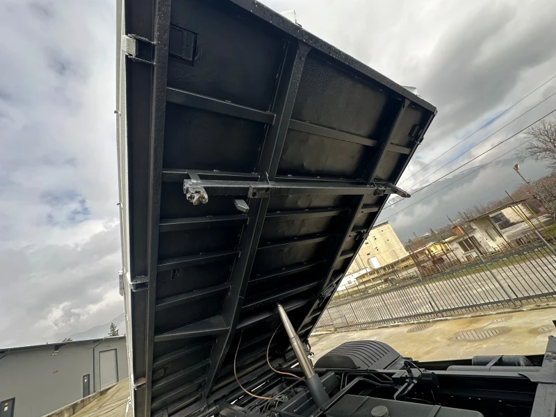 Mercedes-Benz Atego 815* Тристранен самосвал* 4м.* Топ състояние, снимка 9 - Камиони - 53342184