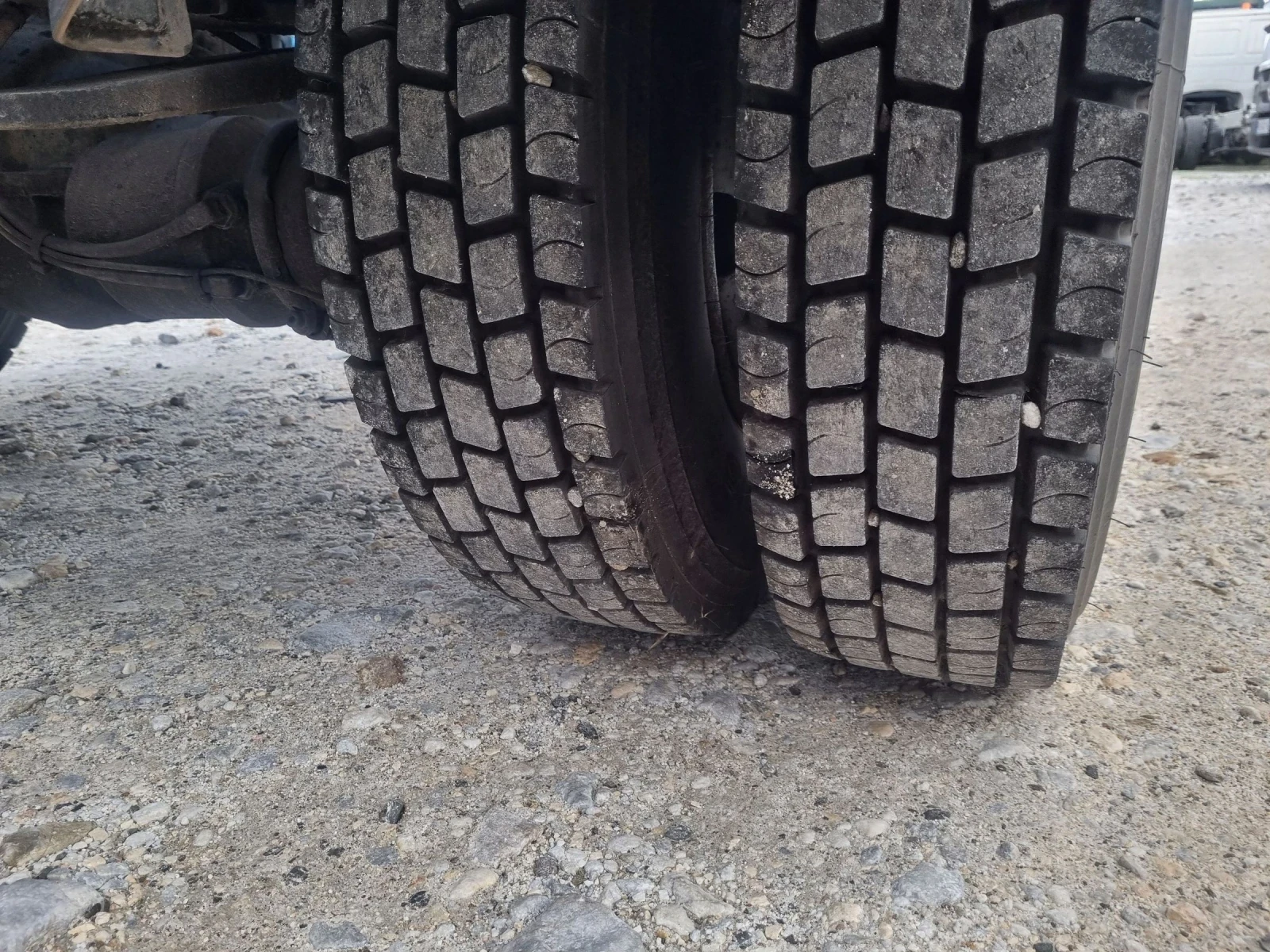 Man 8.163  | Mobile.bg   11