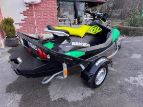 Джет Bombardier Sea Doo Spark Trixx 3UP, снимка 6 - Воден транспорт - 48992133