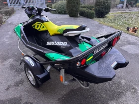 Джет Bombardier Sea Doo Spark Trixx 3UP, снимка 5 - Воден транспорт - 48992133