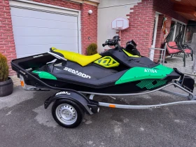 Джет Bombardier Sea Doo Spark Trixx 3UP, снимка 7 - Воден транспорт - 48992133