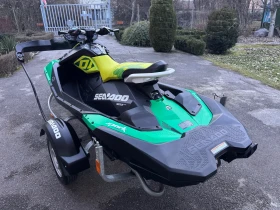 Джет Bombardier Sea Doo Spark Trixx 3UP, снимка 14 - Воден транспорт - 48992133