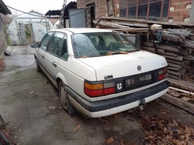 Продава се на части VW Passat 1989 г. Бензин/1.8, снимка 6 - Части - 46655936