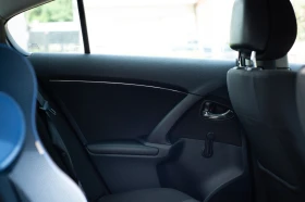 Toyota Avensis D4D, снимка 10