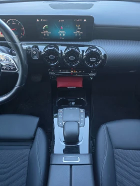 Mercedes-Benz A 180 Facelift / MBUX / Сервизна история, снимка 8