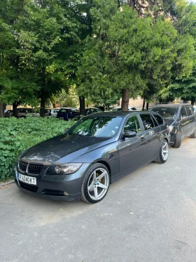     BMW 320