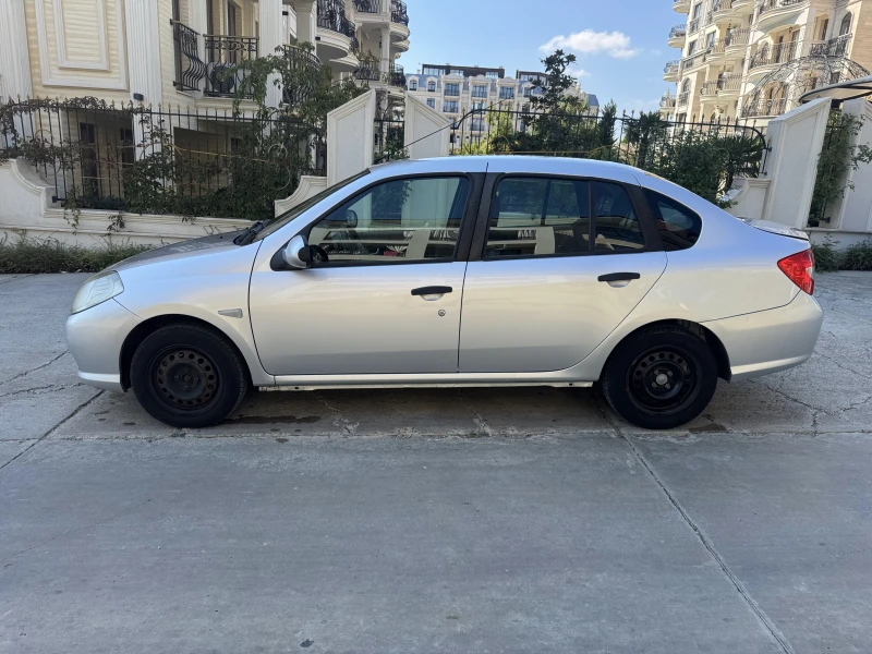 Renault Symbol 1, 6 I, снимка 2 - Автомобили и джипове - 47296658