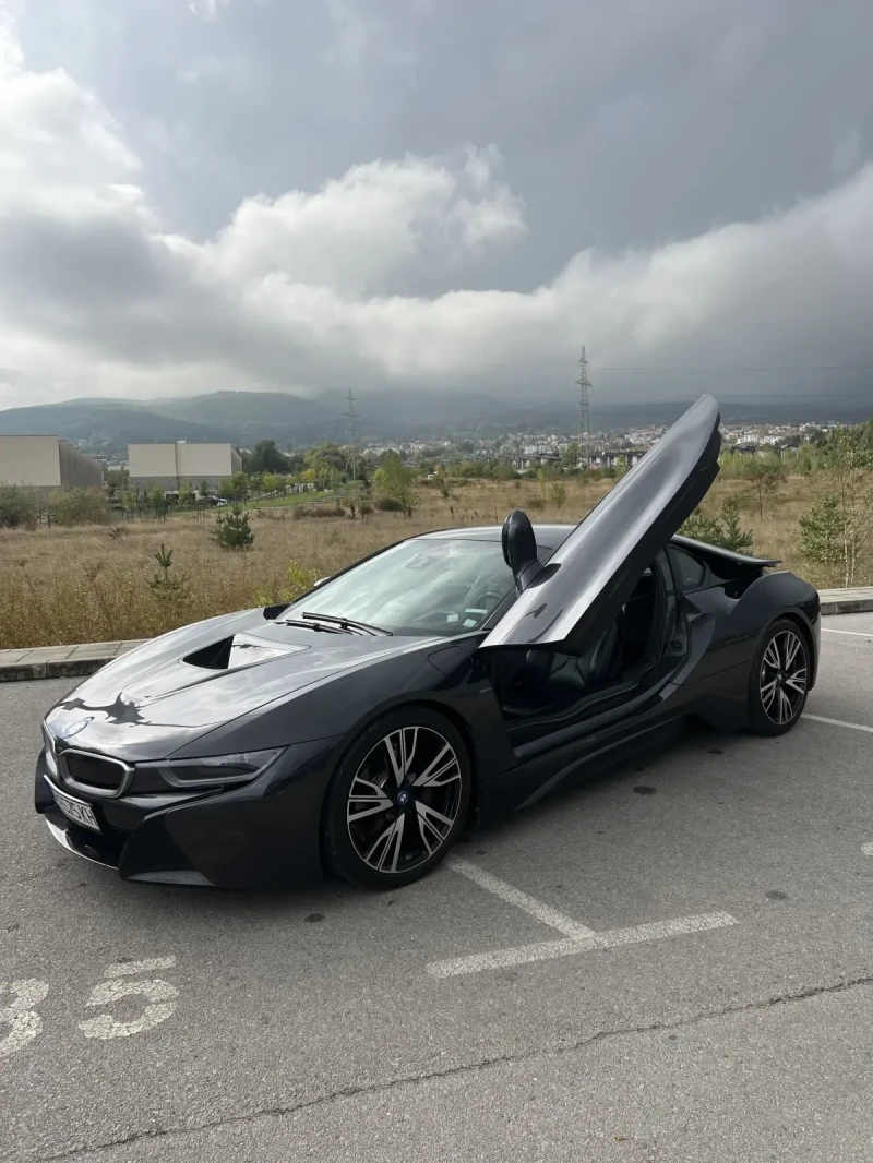 BMW i8   Бартер Лизинг, снимка 7 - Автомобили и джипове - 47547265