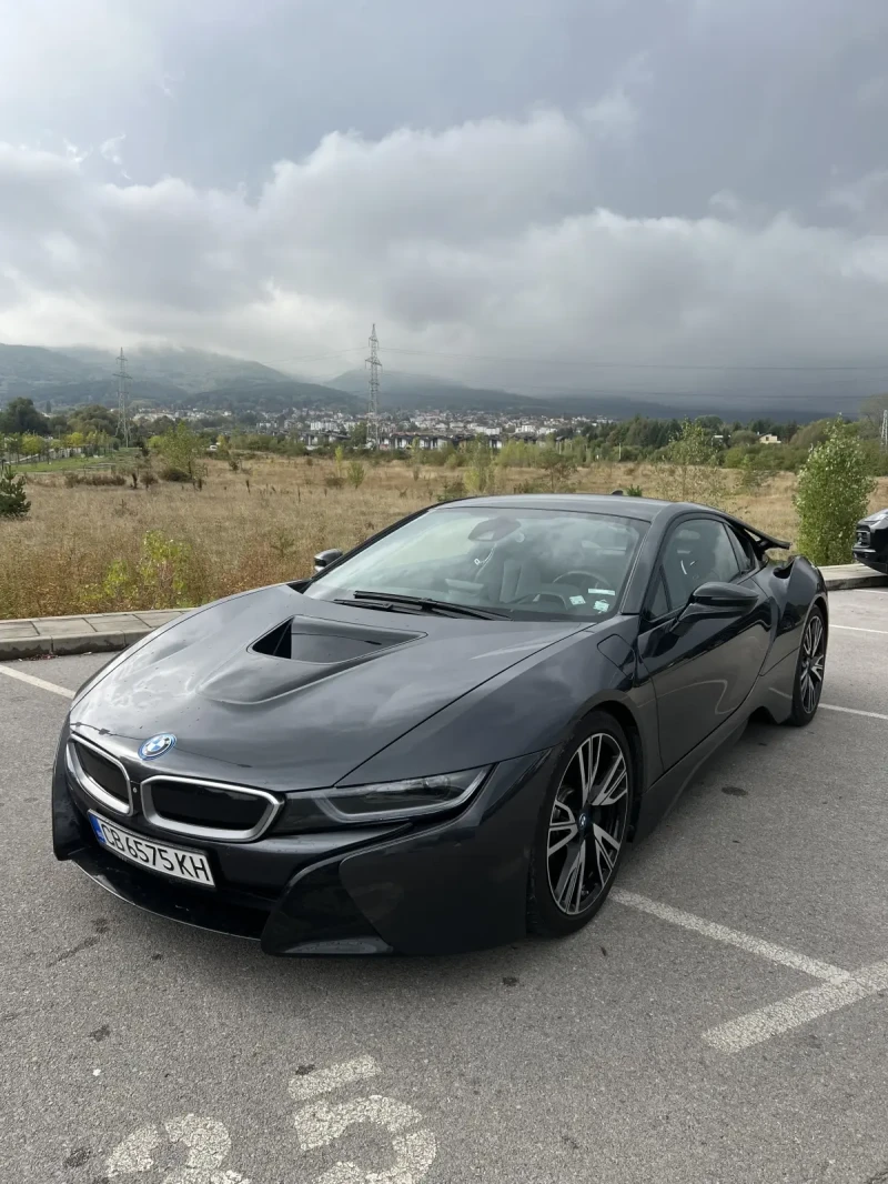 BMW i8   Бартер Лизинг, снимка 9 - Автомобили и джипове - 47547265