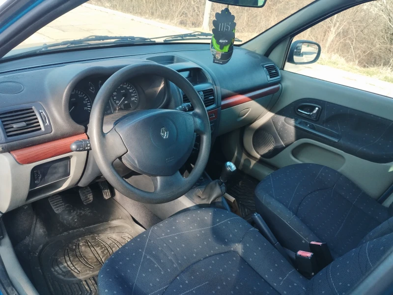 Renault Clio 1.5 dCi, снимка 10 - Автомобили и джипове - 48734709