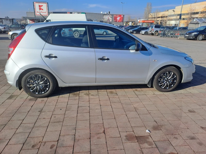 Hyundai I30, снимка 6 - Автомобили и джипове - 48738510